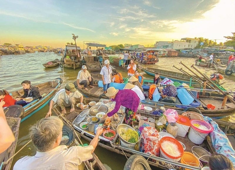 Chợ nổi Cái Răng Hoàng Yến Motel